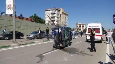 Otomobil köprüden uçtu: 2 yaralı