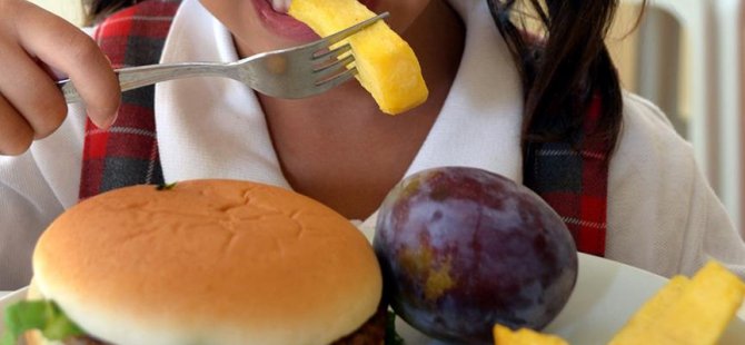 Yavaş yemek obezite riskini azaltıyor
