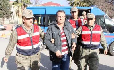 3 cinayetten mahkum oldu 29 yıl sonra yakalandı