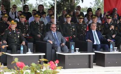 Denizlili engeli gençler çakı gibi asker oldu
