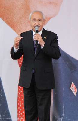 Kılıçdaroğlu, Muğla'da yağmur altında konuştu: Nasıl devlet yönetilirmiş öğreteceğim onlara (3)