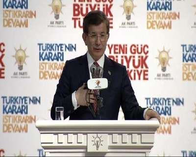 Davutoğlu, AK Parti İstanbul İl Merkezi'nde konuştu