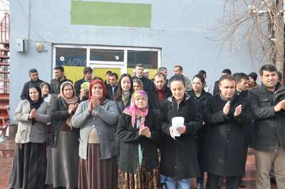 Paris'te öldürülen 3 kadın için Hakkari'de yürüyüş yapıldı (2)