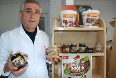 Evinin alt katına tesis kurup, keçi boynuzu kreması üretti