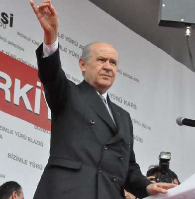 Bahçeli: Davutoğlu Eşme’ye giderken PKK’yla temas kuruldu mu? (2)