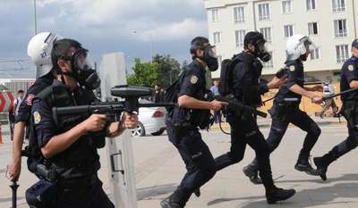 Gaziantep'te karşıt görüşlü öğrenciler arasında gerginlik (2)- Yeniden