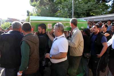 Bursa'da ölen iki üniversiteli son yolculuğuna uğurlandı