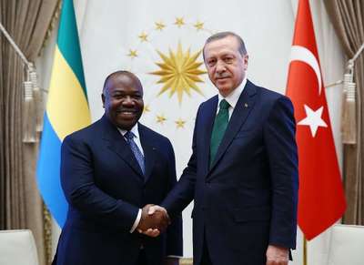 Gabon Cumhurbaşkanı Ali Bongo Ondimba resmi törenle karşılandı