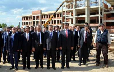 Bakan Eroğlu: Onların döneminde bir antibiyotik kaç liraymış (2)