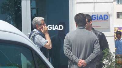 Sakarya'da  SAGİAD'a polis baskını
