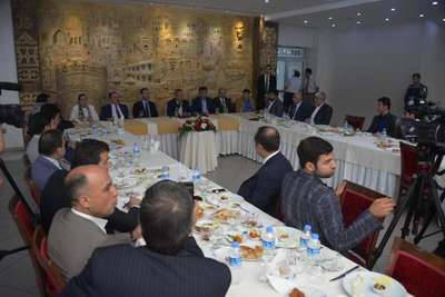 Arınç: Sürecin belli aktörlerle devam etmesini uygun buluyoruz