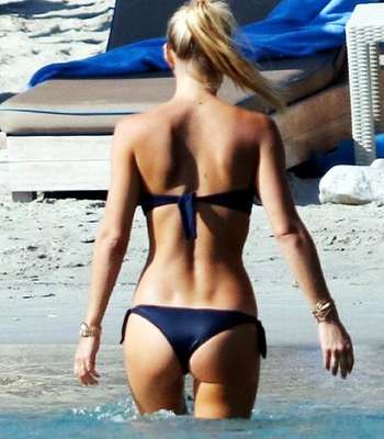 Bar Refaeli, Ege adalarında