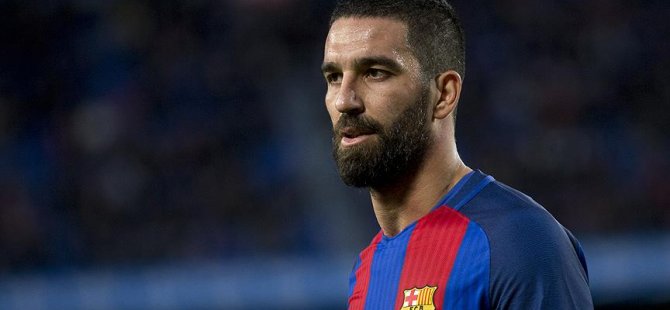 Arda Turan resmen Başakşehir'de