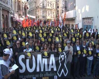 Beyoğlu'nda Soma için yürüyüş...