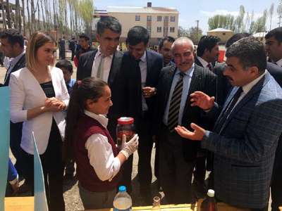 Adilcevaz’da öğrencilerden bilim fuarı