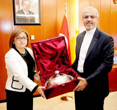 İran Büyükelçisi'nden Belediye Başkanı Şahin'e ziyaret