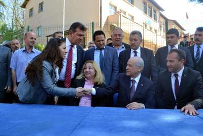 Bahçeli: Hırsızlığı örtemeyecek, pisliği saklayamayacaklar (2)