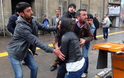 Van'da Cumhurbaşkanı Erdoğan'a protesto