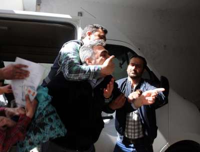 Gaziantep'te gözaltına alınan 5 polis adliyede