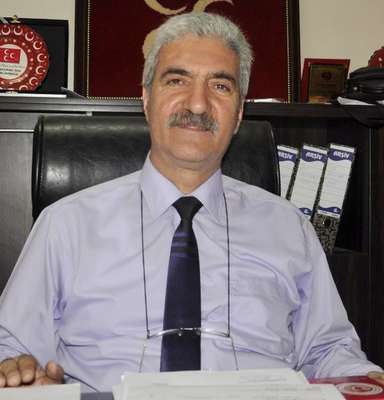 Başbakan Davutoğlu'na pankartlı mesaj