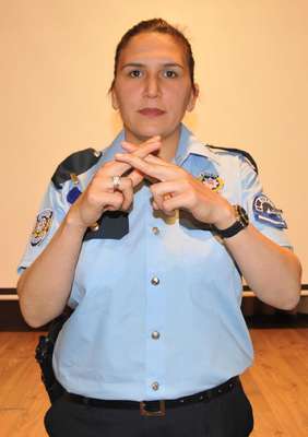 Polislere işaret dili eğitimi verildi