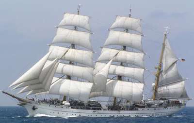 Alman Deniz Kuvvetleri'nin incisi, “SSS Gorch Fock”’un Türk kökenli subayı