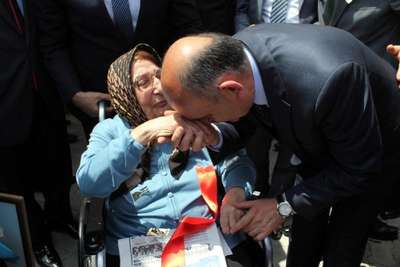 Bakan Müezzinoğlu: Salgından bahsetmek söz konusu değil, bazı üretim çiftliklerinde sorun var (2)