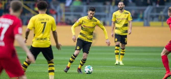 Nuri ve Ömerli Dortmund, Çağlarlı Freiburg ile berabere