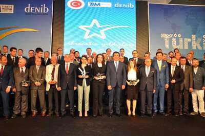 Bakan Nihat Zeybekci: "Türkiye savaş olurken bir kenarda bekleyen ülke değil"