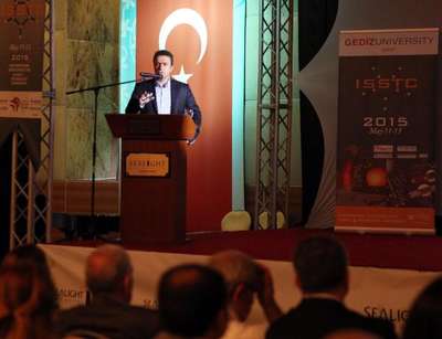Prof. Dr. Özcan: Akıllı sistemlerle bugün doğanlar 100 yaşını görecek