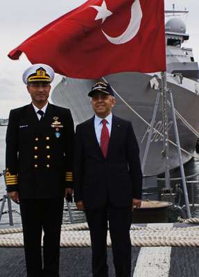 Göksu Fırkateyni Danimarka’ya vatan toprağı getird