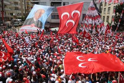 Bahçeli: Sınırlarımız yol geçen hanına dönerken Davutoğlu neredeydi? (1)