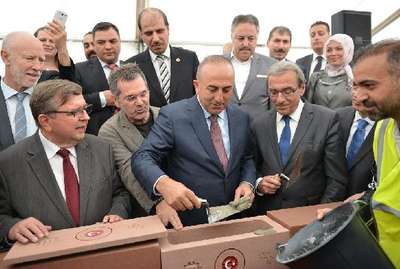 Dışişleri Bakanı Mevlüt Çavuşoğlu Strasburg’da başkonsolosluk binasının temel atma törenine katıldı