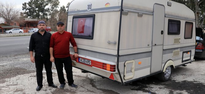 Gurbetçi karavanını 'Mehmetçik'e bağışladı