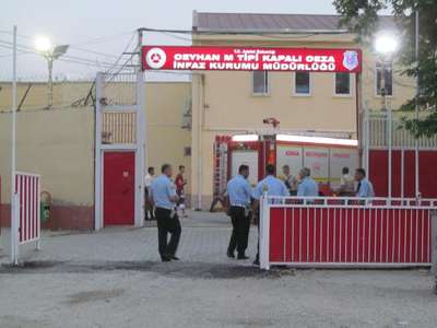 Ceyhan M Tipi Kapalı Cezaevi'nde yangın