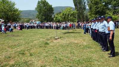 Bakan İslam'ı karşılama kuyruğu