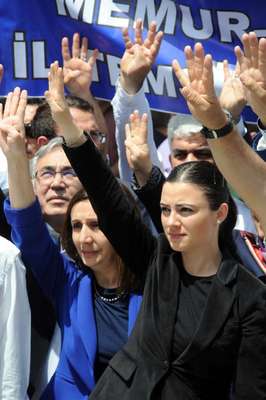 Tokat'ta Mursi'nin idam kararına tepki