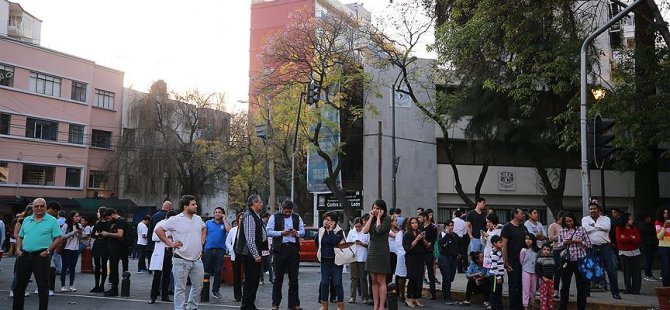 Meksika'da 7,5 büyüklüğünde deprem