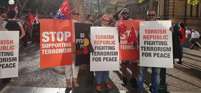 Avustralyalı Türklerden Mehmetçik'e destek