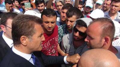Bursa’da otomotiv işçilerinin eylemi devam ediyor (3)