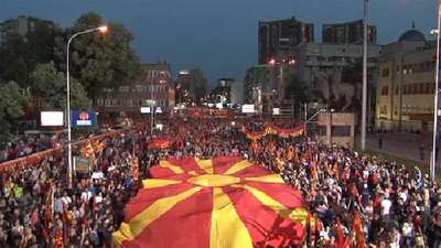 Üsküp'te iktidarın mitingine 10 bin kişi katıldı