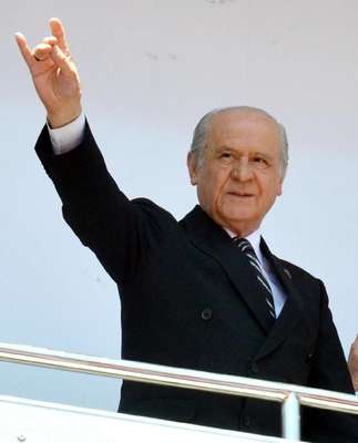 Bahçeli: Kefenle siyaset yaptığını söyleyenler bizi anlayamaz
