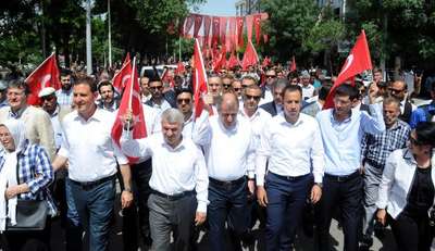 Gaziantep’te ülkücülerden 19 Mayıs yürüyüşü