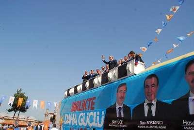 Arınç: Yanlış yapmış olsaydım, millet bana yüzde 50 oy vermezdi