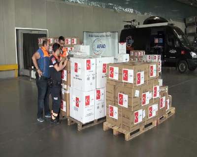 AFAD'ın Nepal'e 4 ton yardım malzemesi yola çıkarıldı