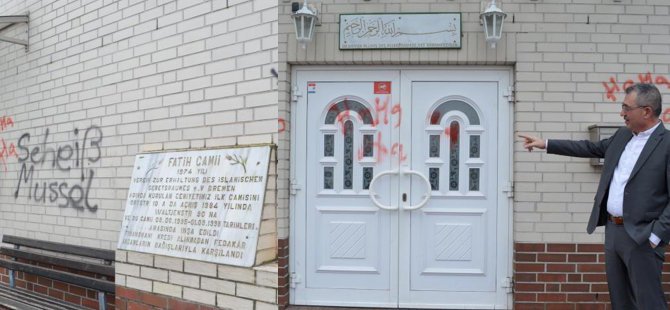 Bremen'deki camiye tekrar saldırıldı