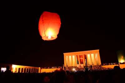 17 yıl sonra ilk kez Anıtkabir'de konser verildi
