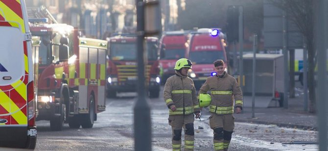 Londra'da binada patlama