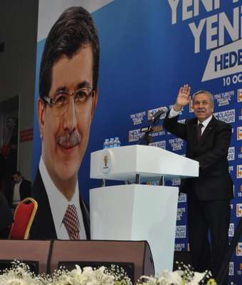Arınç: İhanet içinde olanları asla affetmeyeceğiz