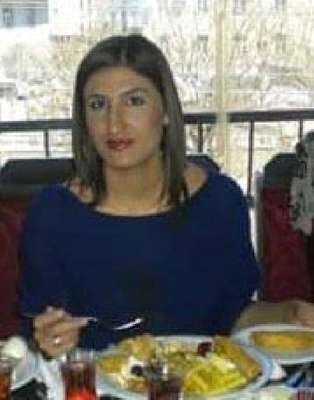 Üzerine duvar çöken öğretmen yaşam mücadelesi veriyor